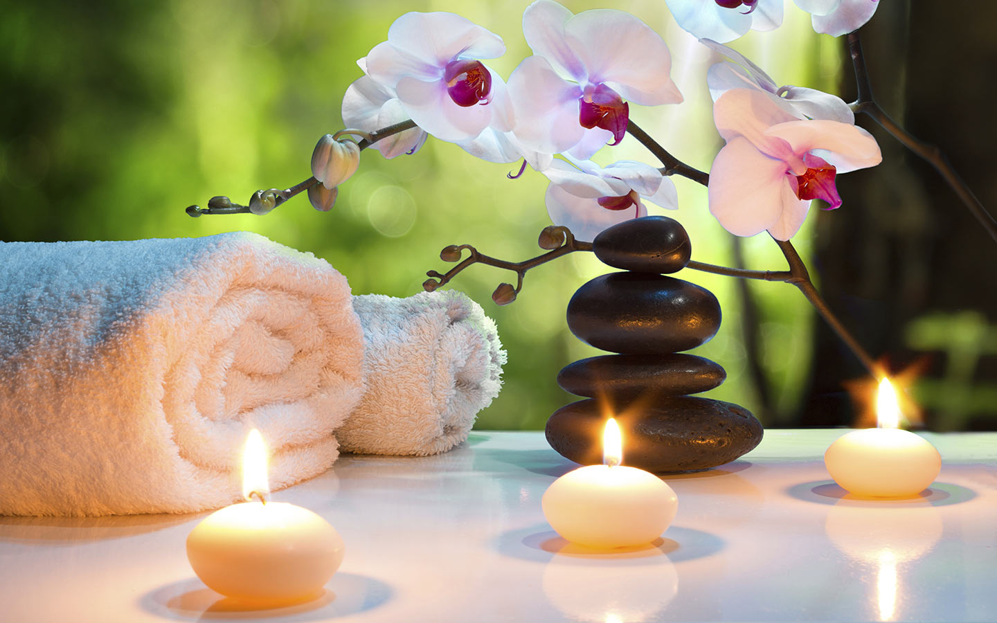 Spa_candles_1440x900.jpg